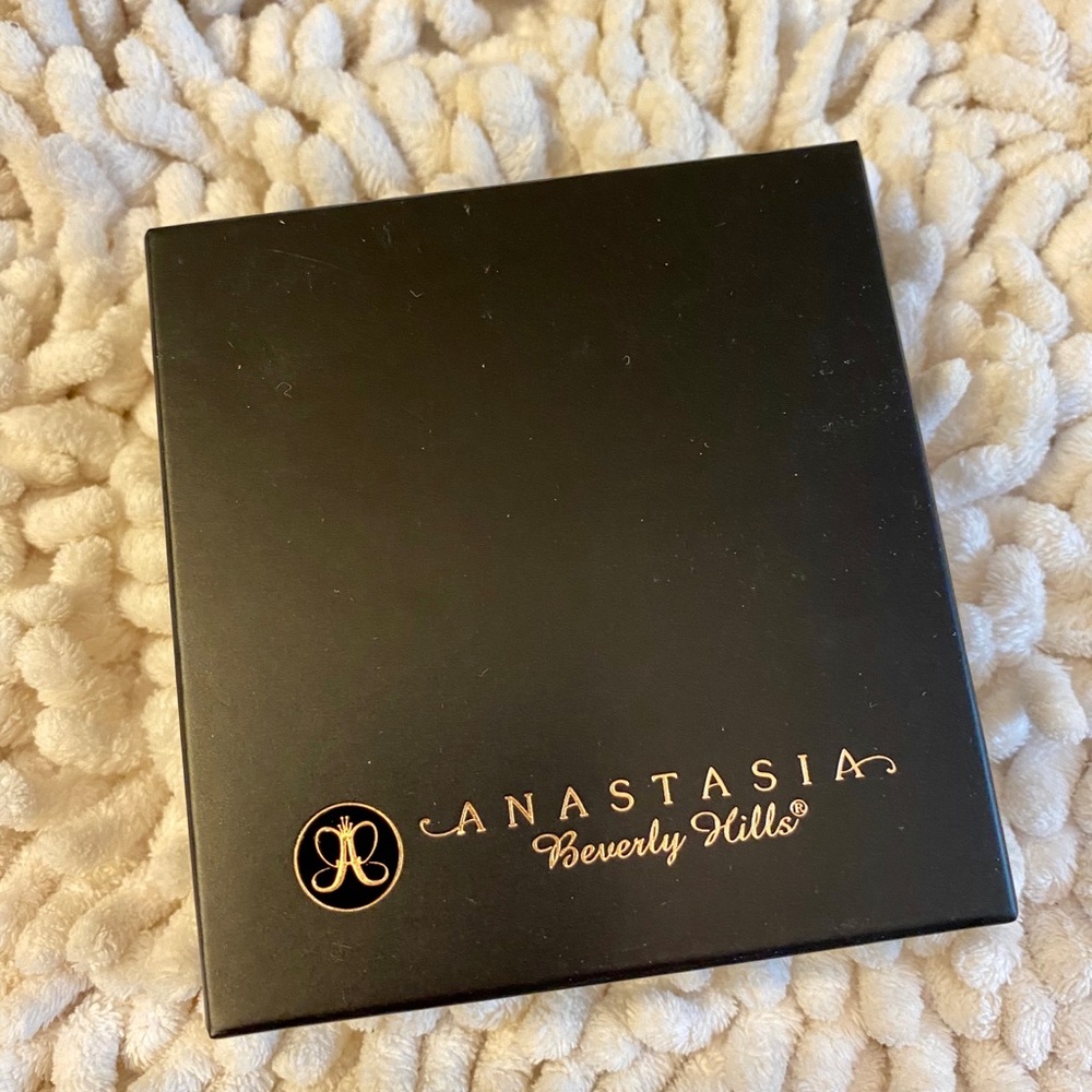 Anastasia Beverly Hills empty eyeshadow quad New - Picture 2 of 2